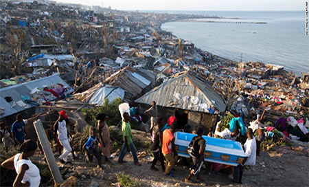 Aumentan a 1.000 los muertos por el huracán Matthew en Haití